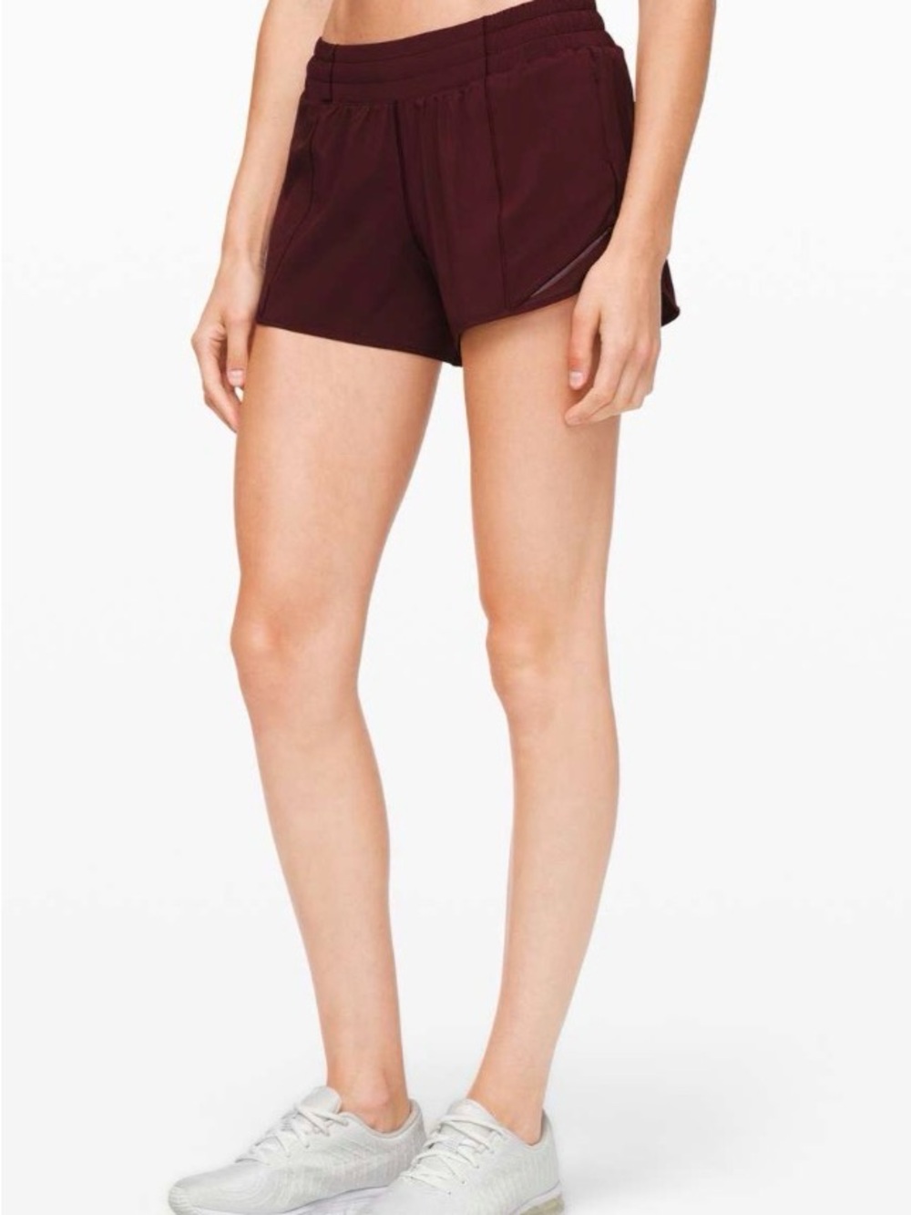Lululemon Hotty Hot Short II *Long 4"
Garnet Size 4
